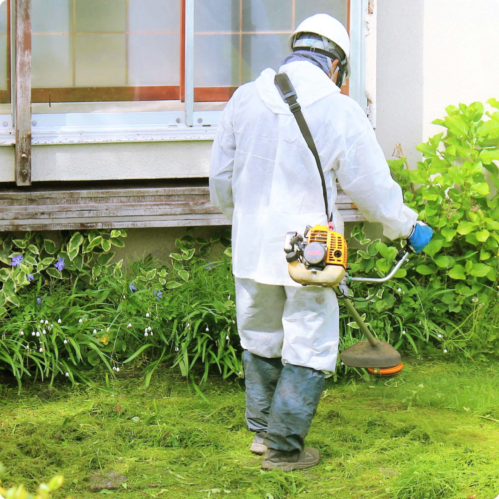 事例 5:庭の草刈り後の大量のゴミ処理、マンション共用部の清掃を解決!